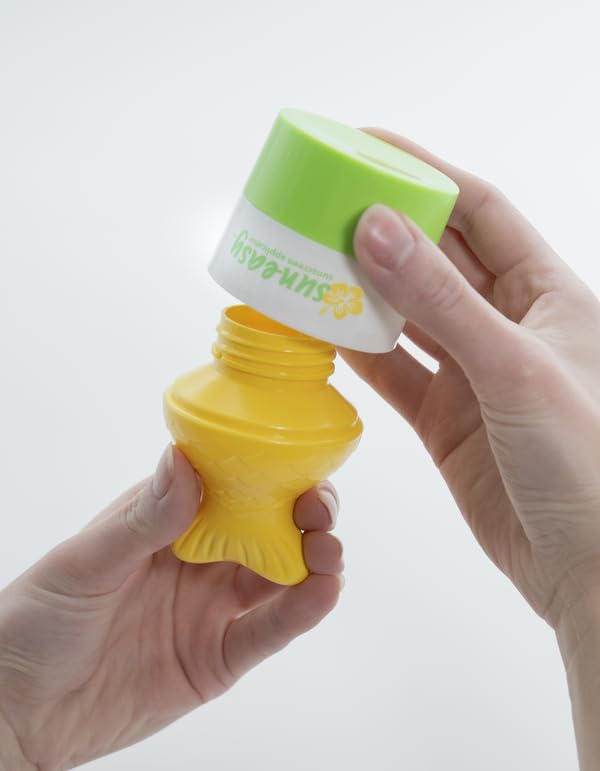 YAYA ORGANICS Sun-Easy Sunscreen Applicator, Refillable Roll-On with Sponge for Kids and Babies, Fun, Fast and Mess-Free application, Holds 80 ml, Fish/Green Cap